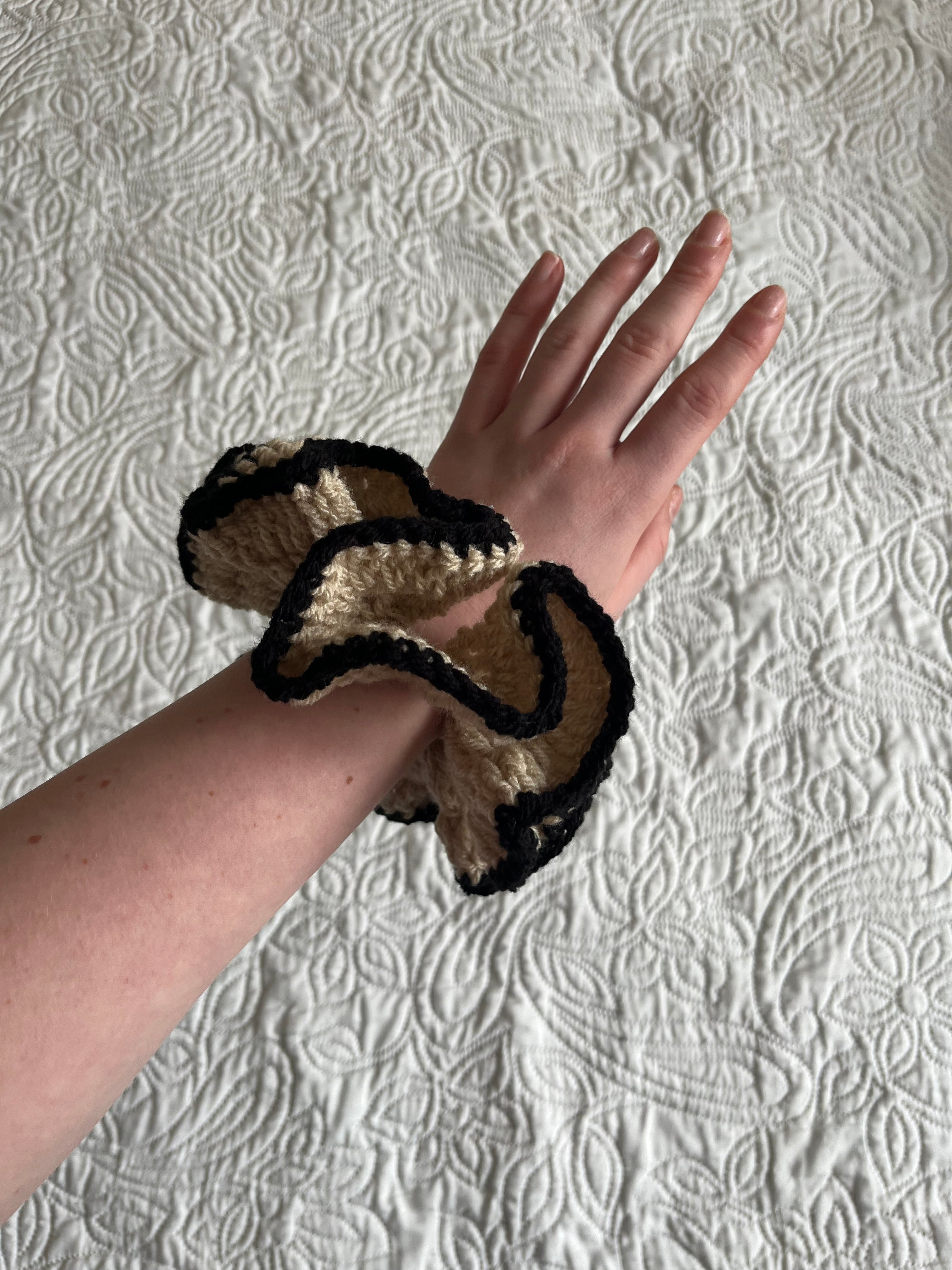 Scrunchie Wild