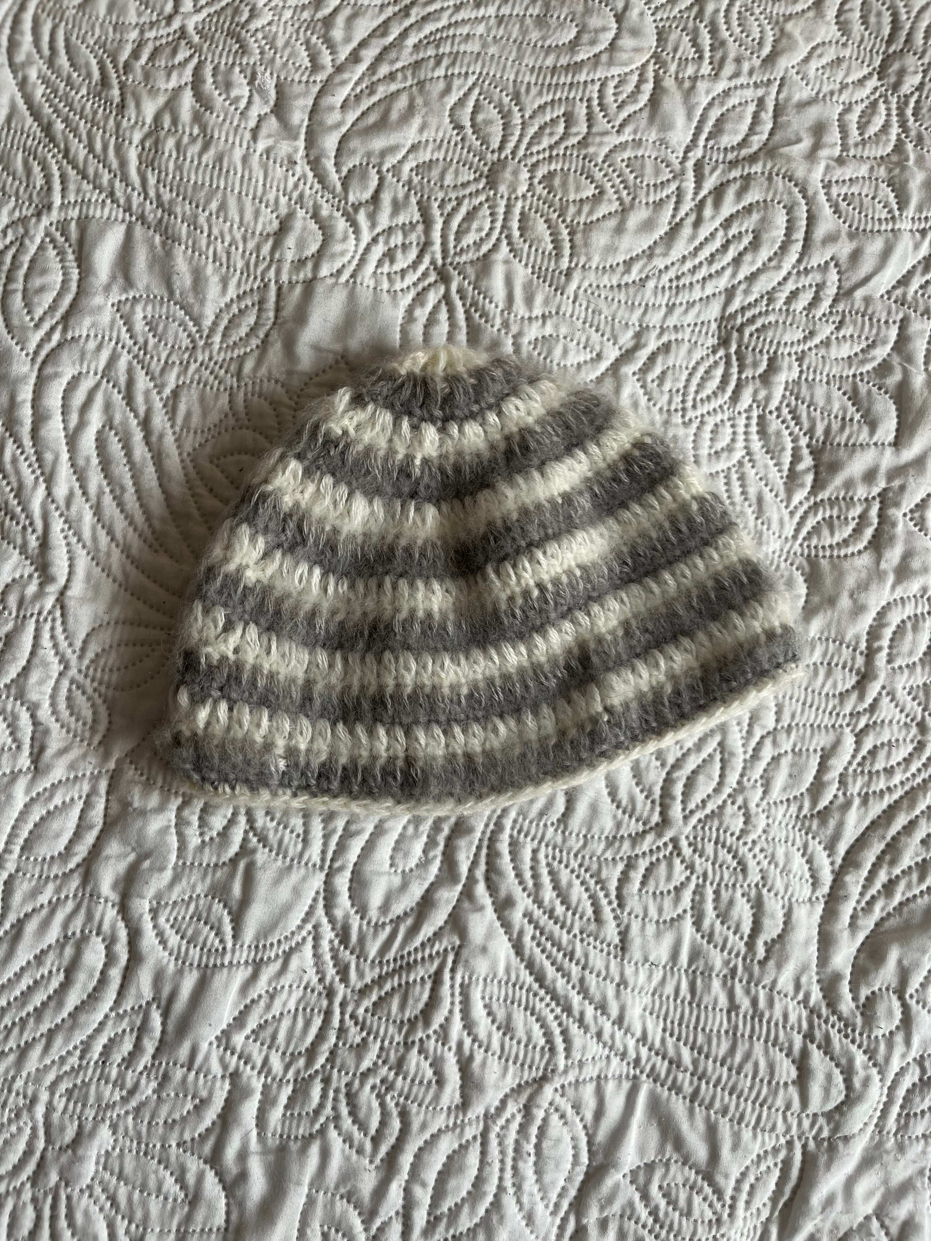 Bonnet "brush" en mohair